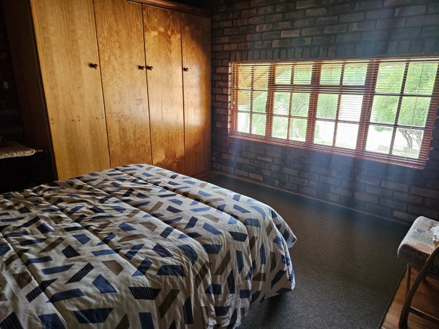 4 Bedroom Property for Sale in Leeudoringstad North West